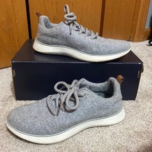 Dr. Scholls tennis shoe